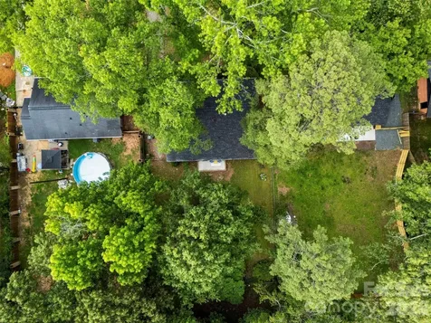 3840 Colebrook Road Charlotte NC 28215