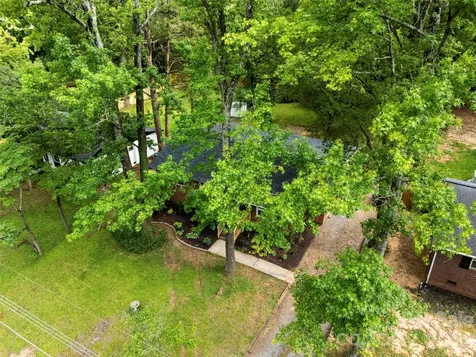 3840 Colebrook Road Charlotte NC 28215