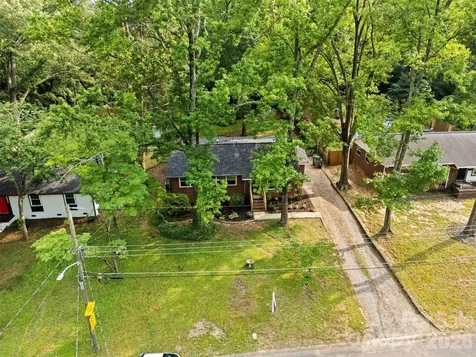 3840 Colebrook Road Charlotte NC 28215