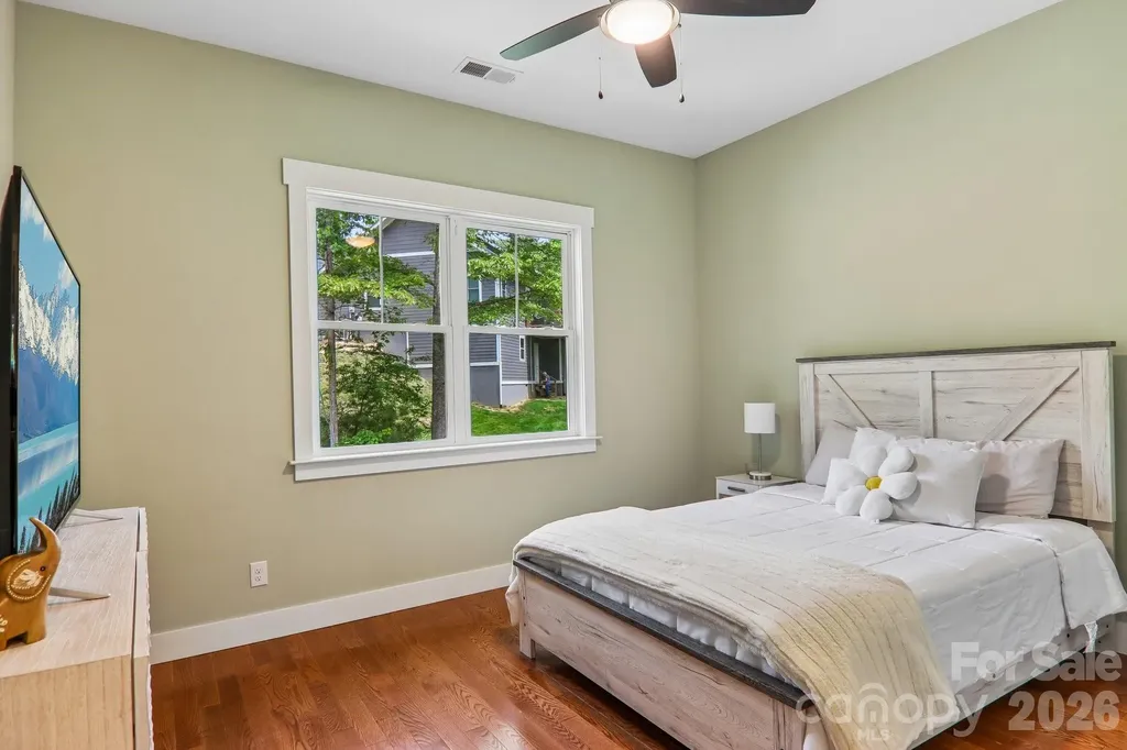 318 Cider Hill Lane Hendersonville NC 28792