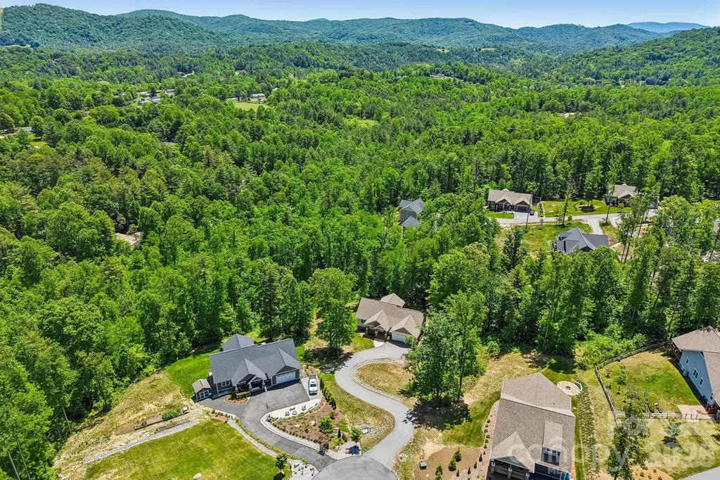 318 Cider Hill Lane Hendersonville NC 28792