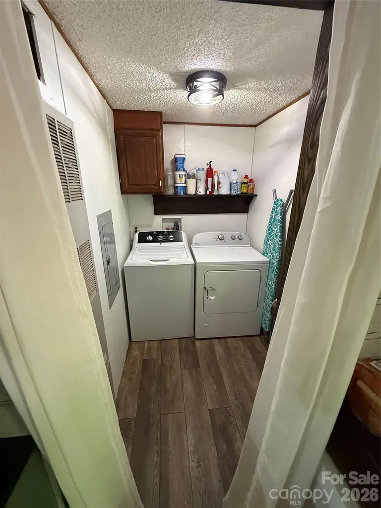 71 Ledford Ridge Lane Bakersville NC 28705
