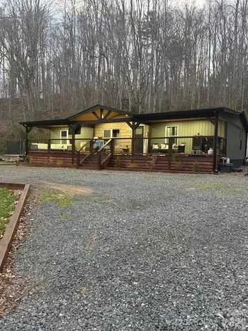 71 Ledford Ridge Lane Bakersville NC 28705