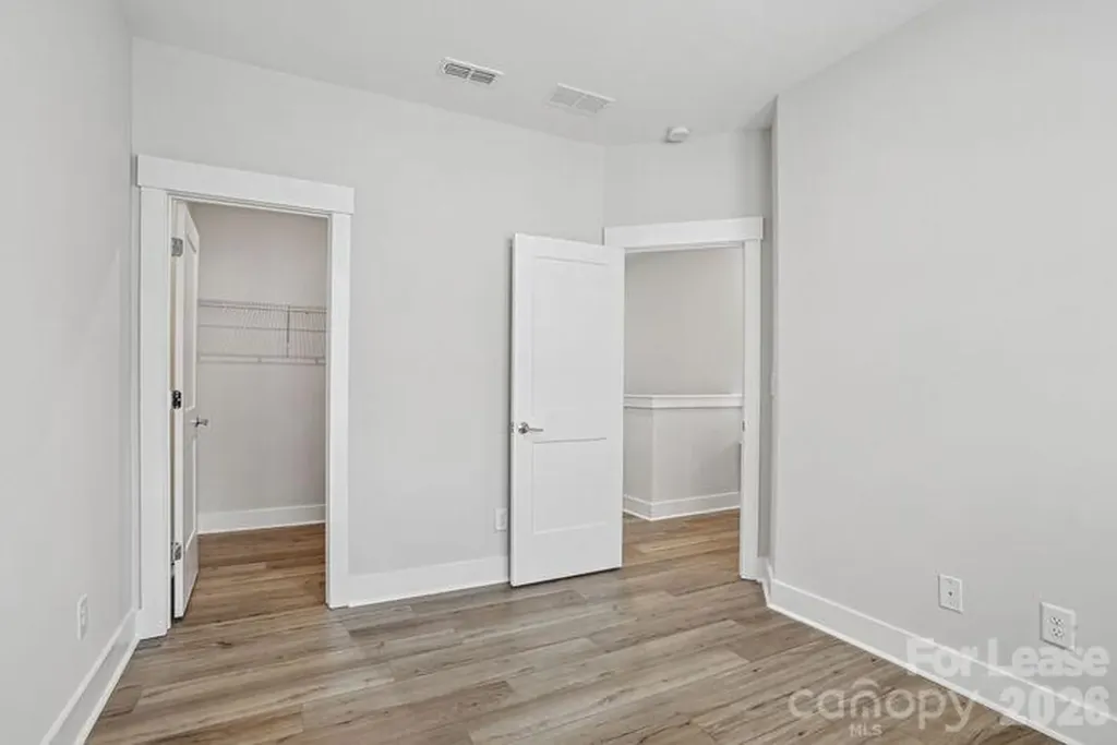 4375 Raleigh Street Charlotte NC 28213