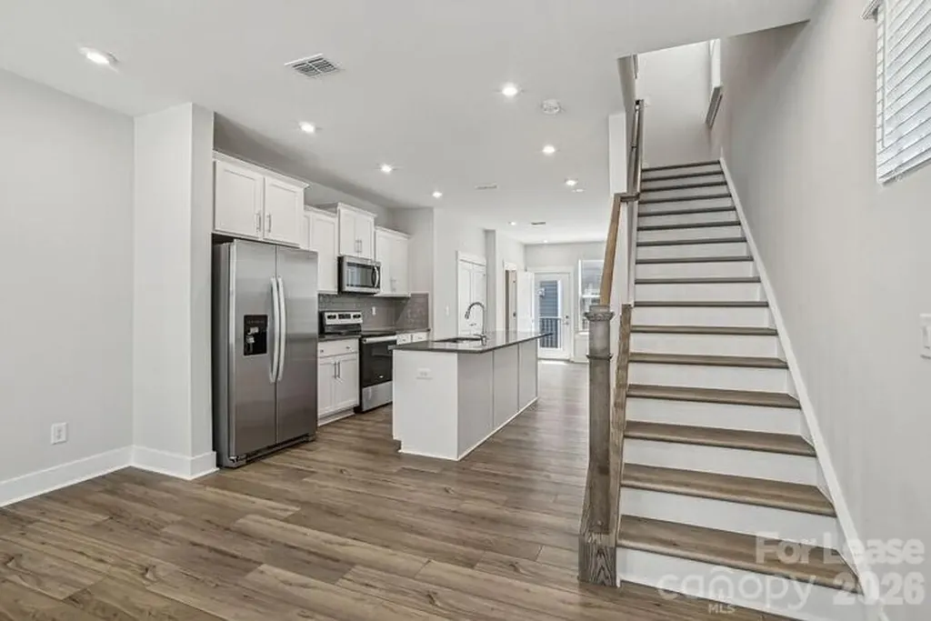 4375 Raleigh Street Charlotte NC 28213