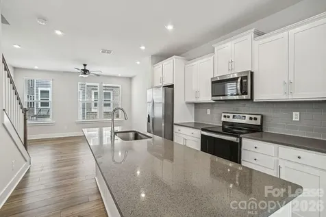 4375 Raleigh Street Charlotte NC 28213