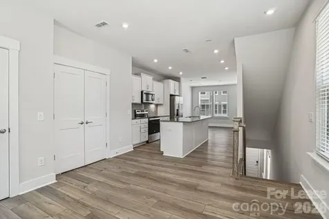 4375 Raleigh Street Charlotte NC 28213