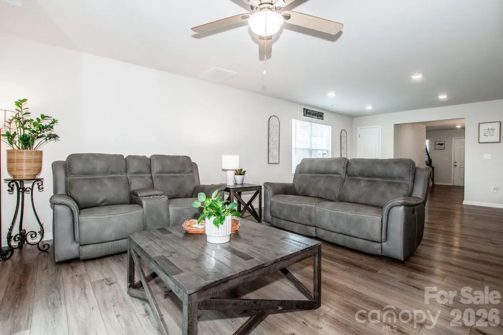 5189 Duck Lane Catawba NC 28609