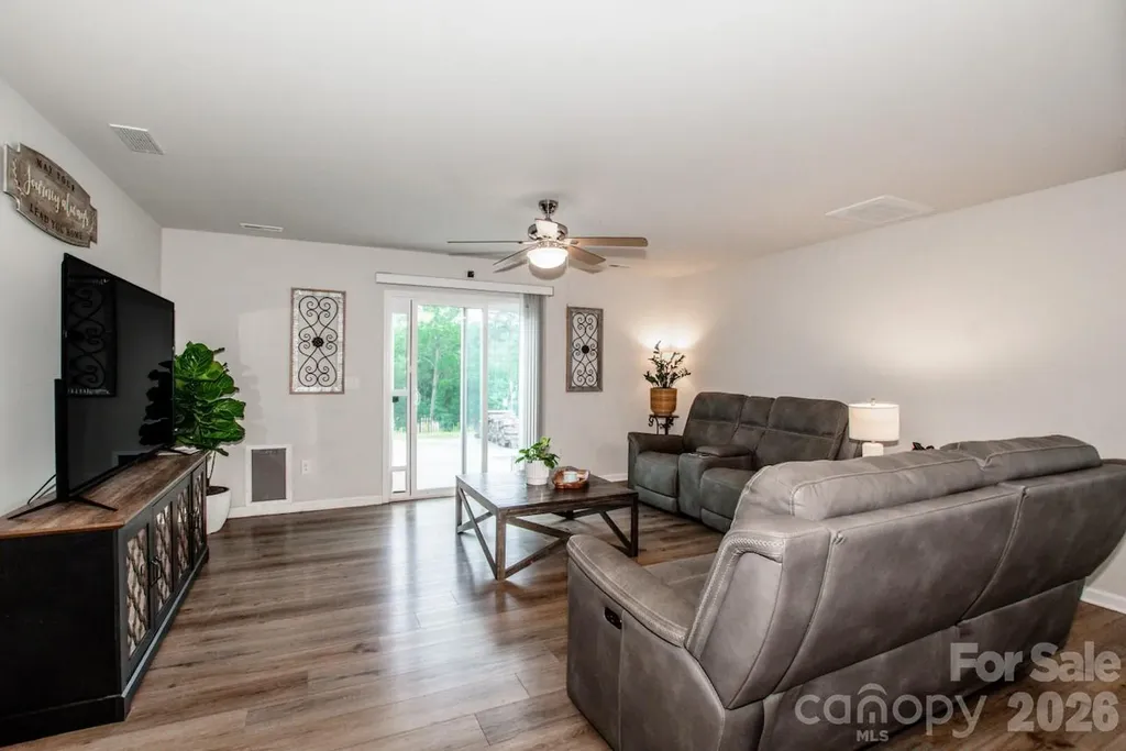5189 Duck Lane Catawba NC 28609