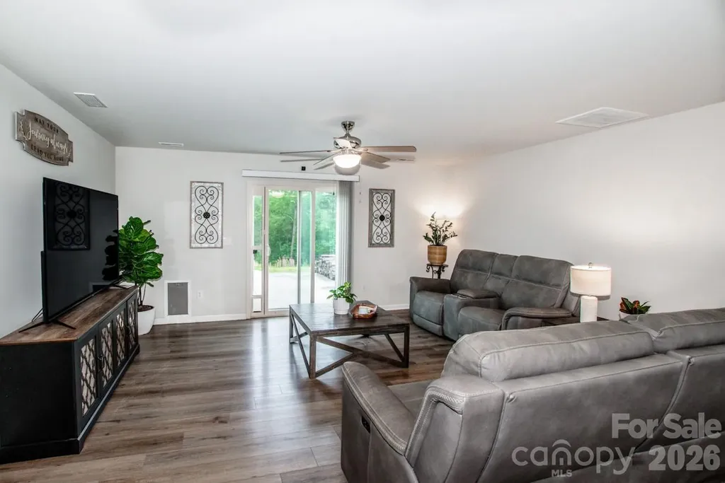 5189 Duck Lane Catawba NC 28609