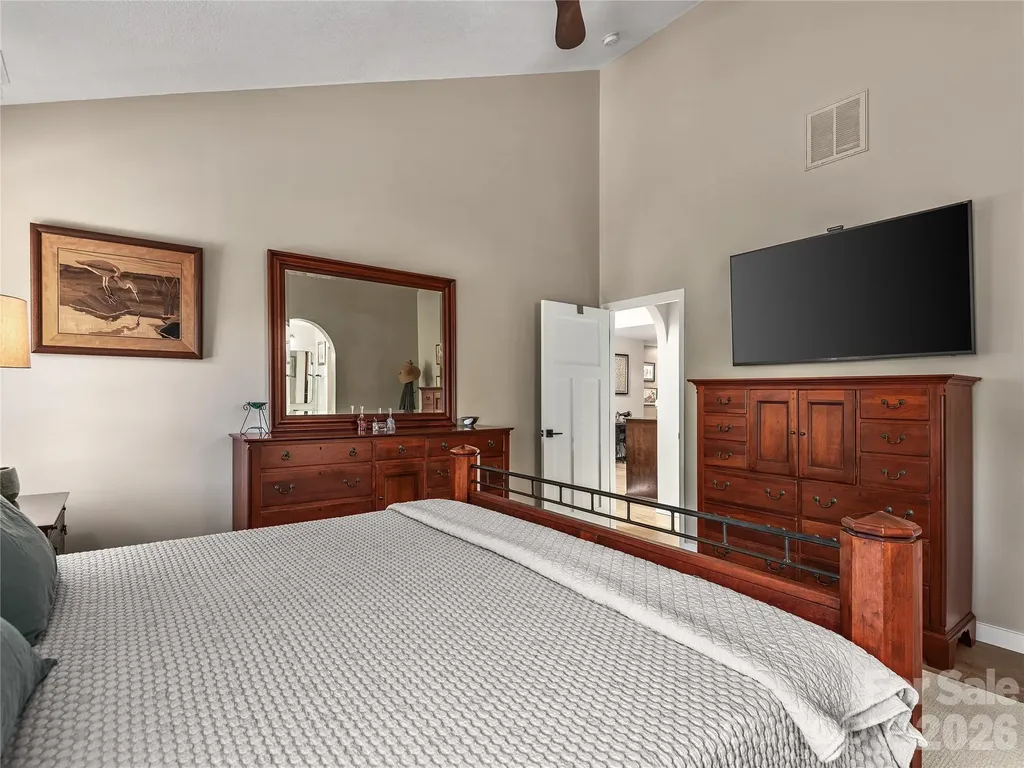 16 Stonebridge Drive Asheville NC 28805