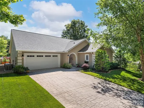 16 Stonebridge Drive Asheville NC 28805