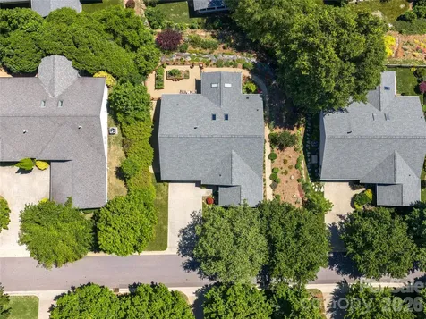 16 Stonebridge Drive Asheville NC 28805