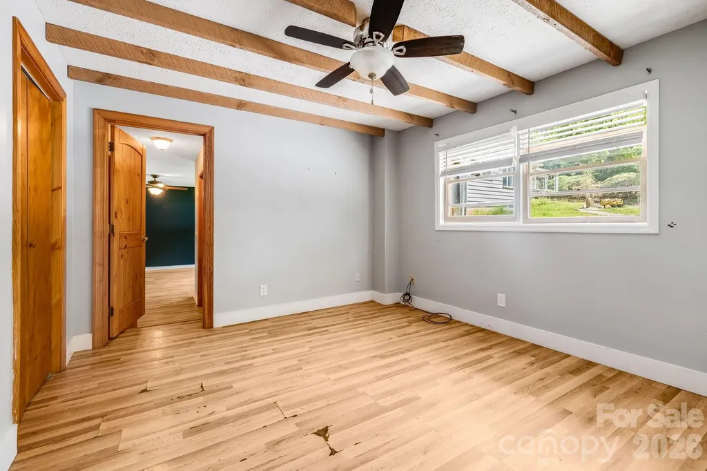 67 Banks Town Road Weaverville NC 28787