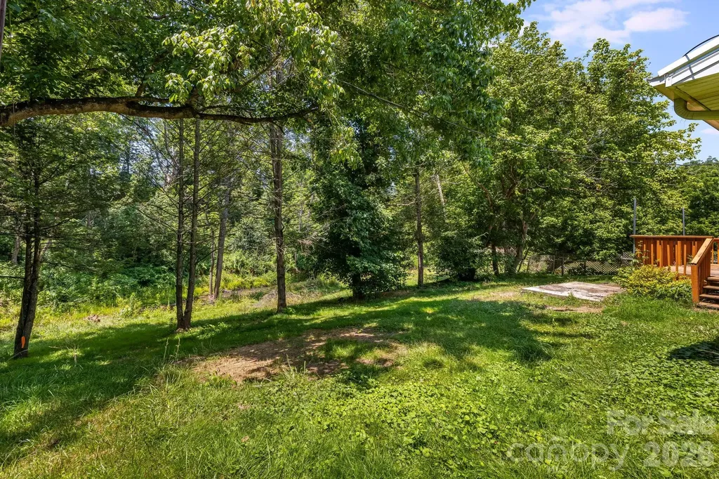 67 Banks Town Road Weaverville NC 28787