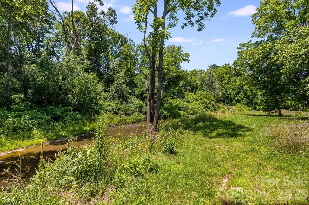 67 Banks Town Road Weaverville NC 28787
