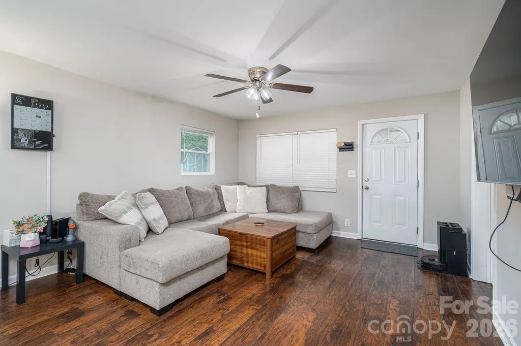 2002 Bill Lynch Road Lincolnton NC 28092
