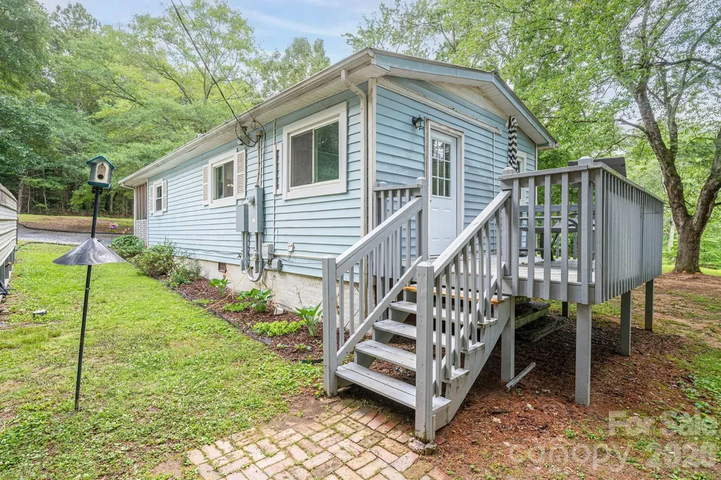 2002 Bill Lynch Road Lincolnton NC 28092