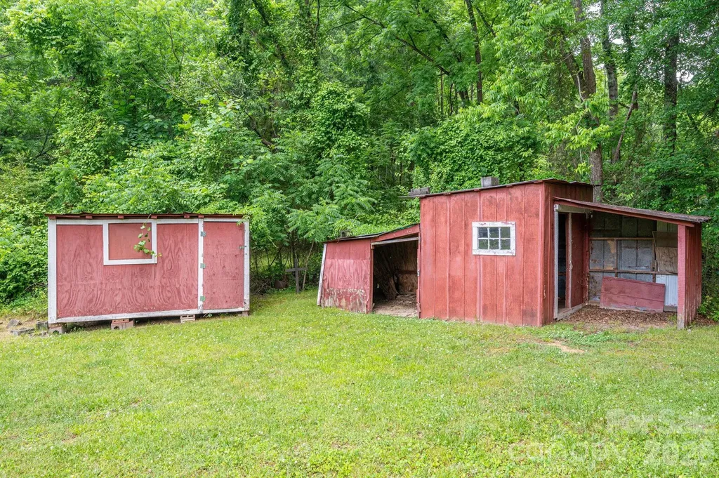 2002 Bill Lynch Road Lincolnton NC 28092