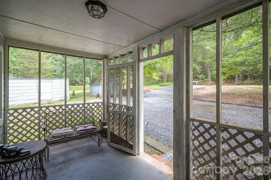 2002 Bill Lynch Road Lincolnton NC 28092
