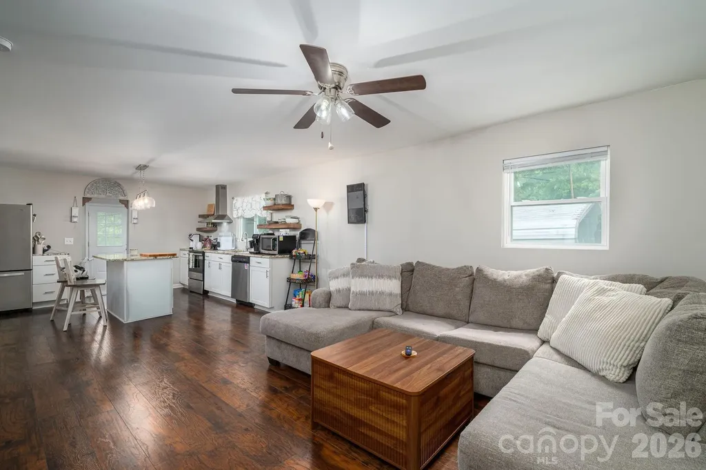 2002 Bill Lynch Road Lincolnton NC 28092