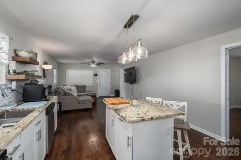 2002 Bill Lynch Road Lincolnton NC 28092