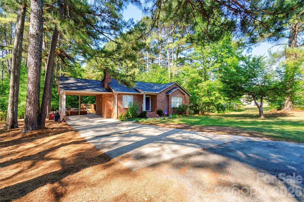 101 Doree Lane Crouse NC 28033