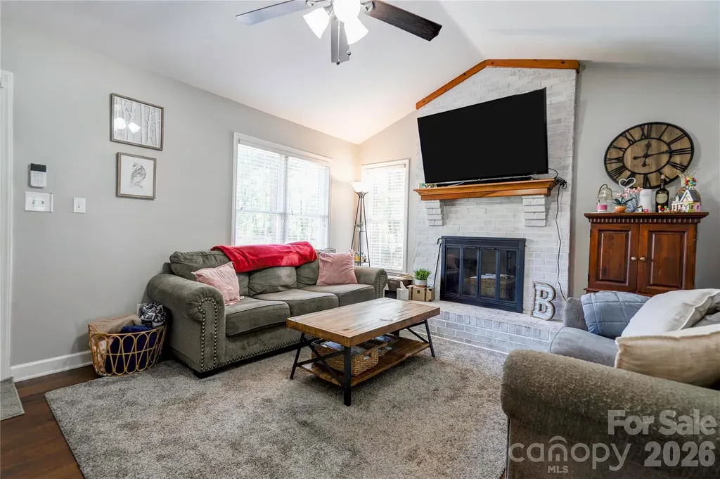 101 Doree Lane Crouse NC 28033