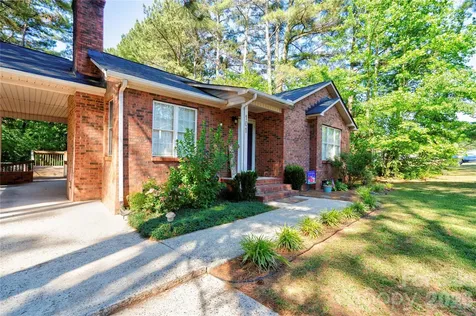 101 Doree Lane Crouse NC 28033