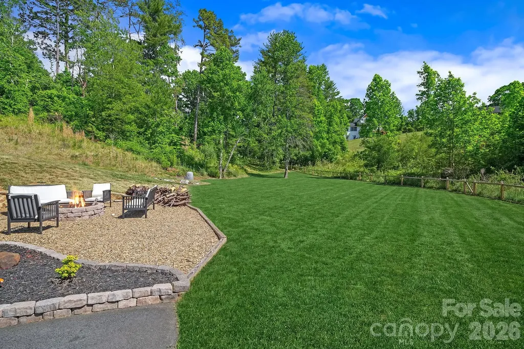66 Nader Avenue Weaverville NC 28787