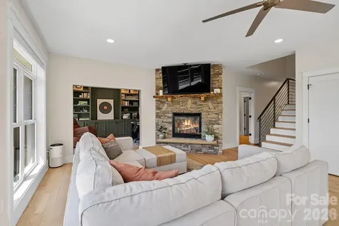 66 Nader Avenue Weaverville NC 28787