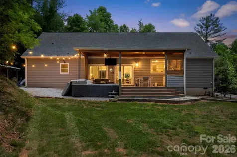 311 Charming Lane Hendersonville NC 28792