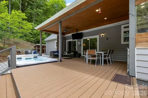 311 Charming Lane Hendersonville NC 28792
