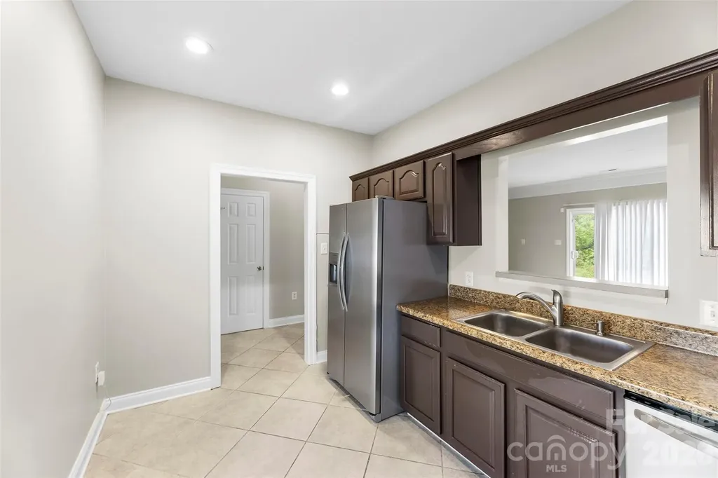 6953 Misty Pine Lane Charlotte NC 28217