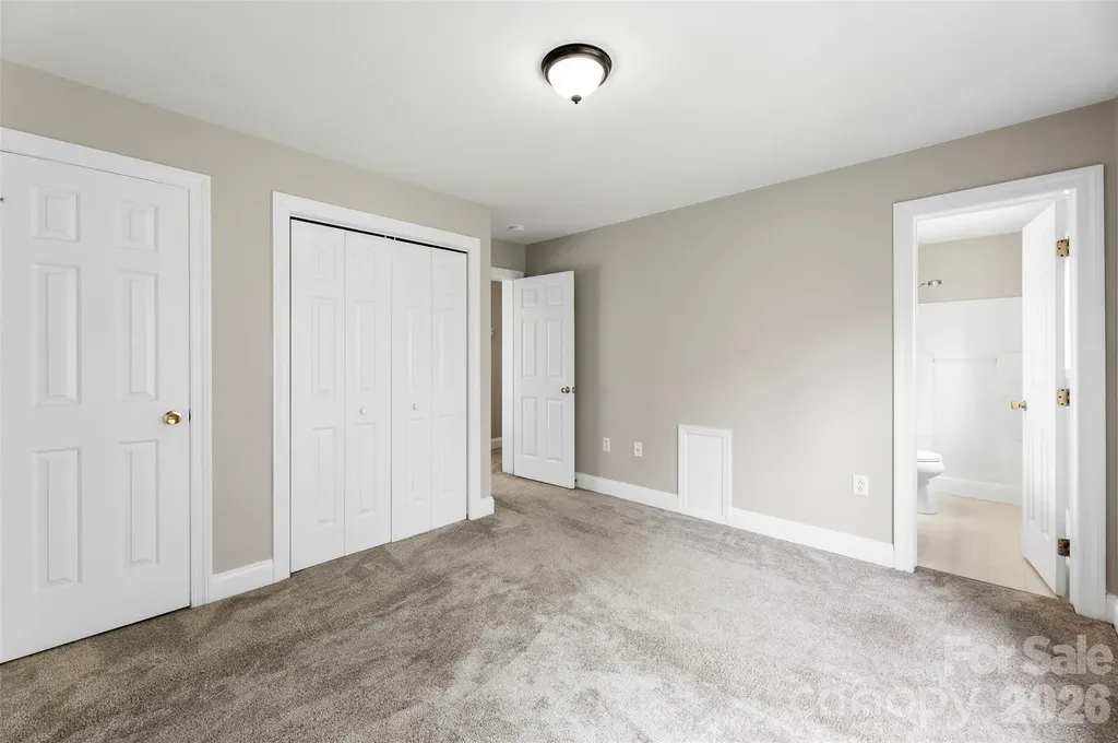 6953 Misty Pine Lane Charlotte NC 28217