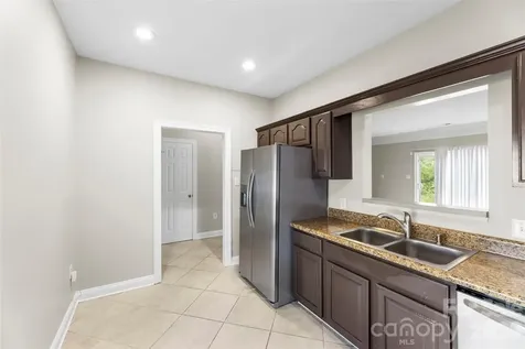 6953 Misty Pine Lane Charlotte NC 28217