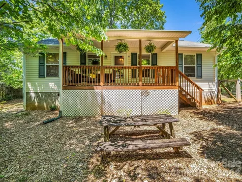 23 Peace Street Asheville NC 28806