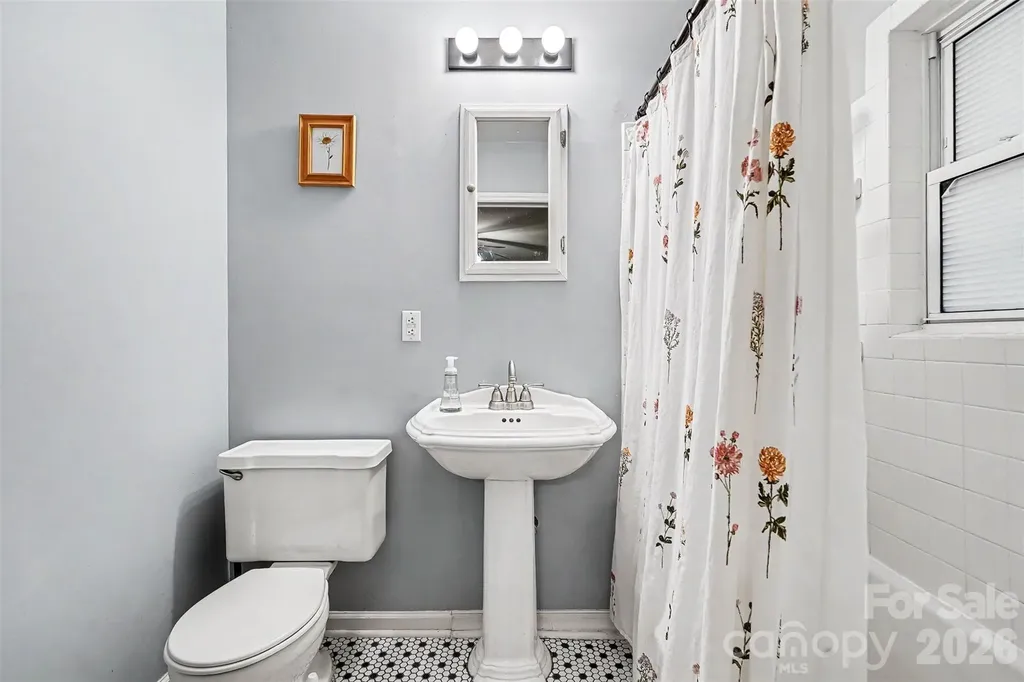 812 Saint Michaels Lane Gastonia NC 28052