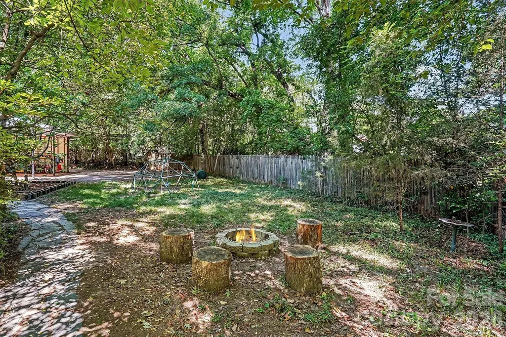 812 Saint Michaels Lane Gastonia NC 28052
