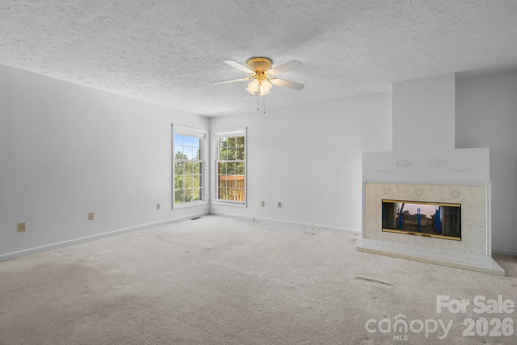 28 Song Bird Lane Weaverville NC 28787
