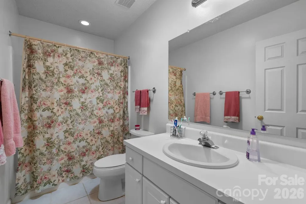 28 Song Bird Lane Weaverville NC 28787