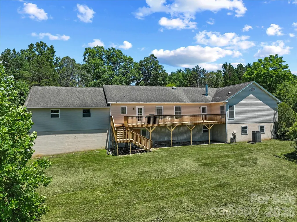 28 Song Bird Lane Weaverville NC 28787