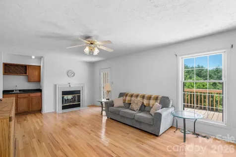 28 Song Bird Lane Weaverville NC 28787