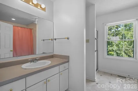 28 Song Bird Lane Weaverville NC 28787