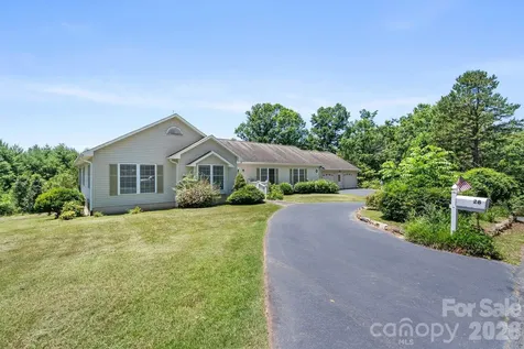 28 Song Bird Lane Weaverville NC 28787