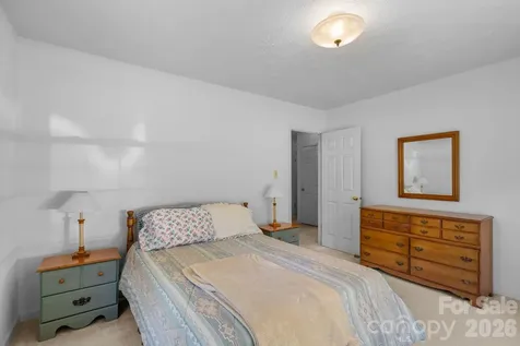 28 Song Bird Lane Weaverville NC 28787
