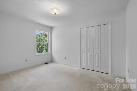 28 Song Bird Lane Weaverville NC 28787