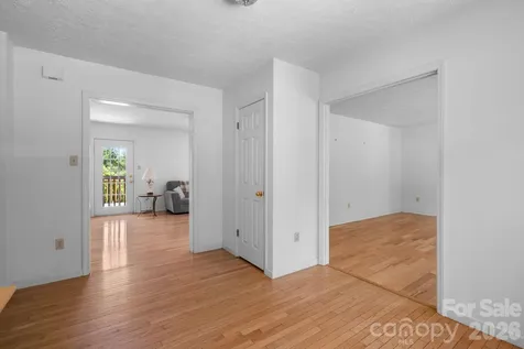 28 Song Bird Lane Weaverville NC 28787
