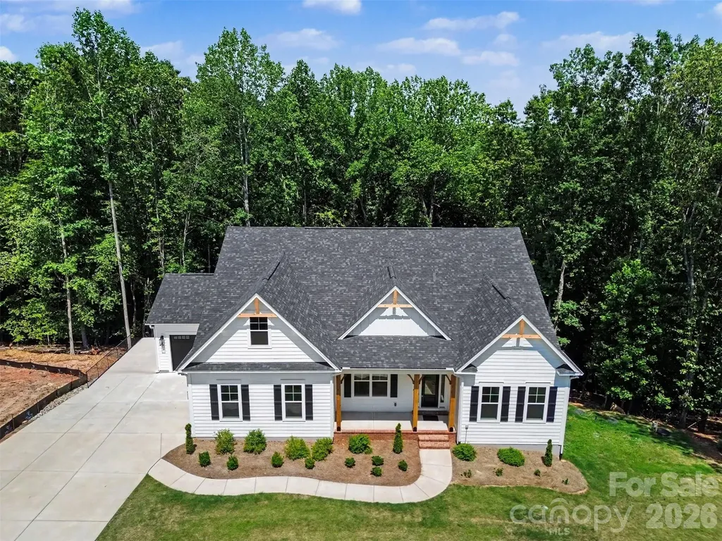 131 High Lake Drive Statesville NC 28677