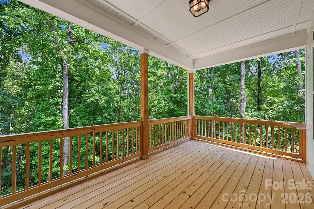 131 High Lake Drive Statesville NC 28677